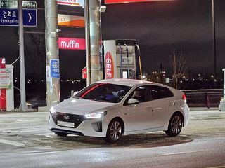 HYUNDAI Ioniq