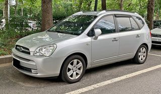 KIA Carens