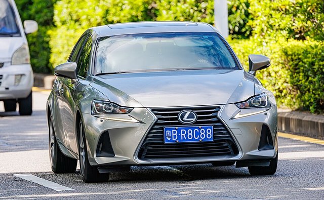 LEXUS IS 2013-2020