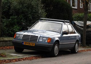 MERCEDES-BENZ 200 1985-1993