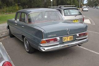 MERCEDES-BENZ 220 1959-1965