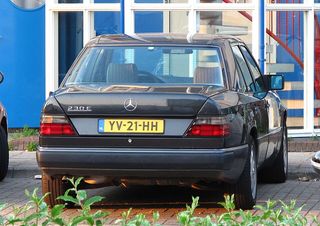 MERCEDES-BENZ 230