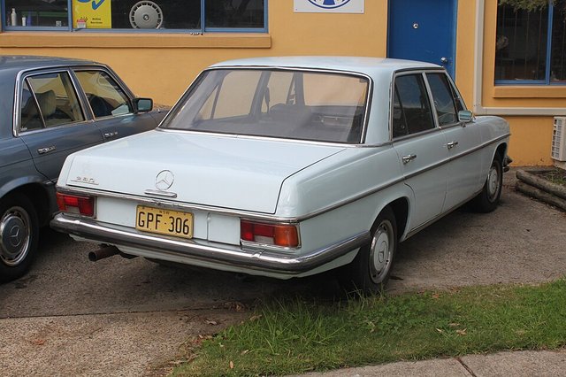 MERCEDES-BENZ 280 1968-1976