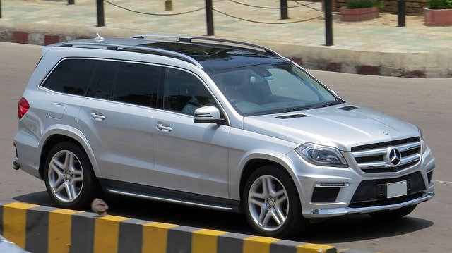 MERCEDES-BENZ GL-Class