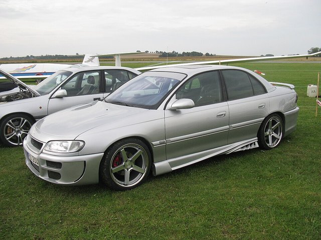 OPEL Omega