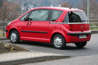 PEUGEOT 1007