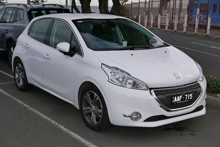 PEUGEOT 208 2012-2019