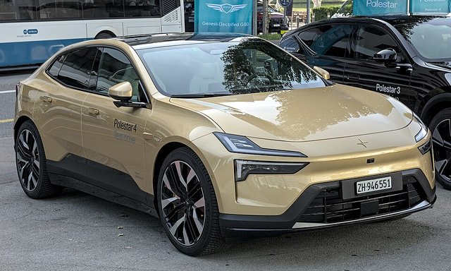 POLESTAR Polestar 4