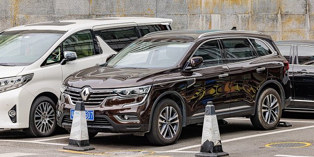RENAULT Koleos