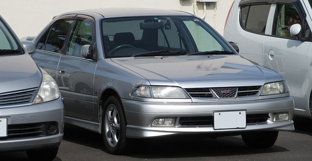 TOYOTA Carina