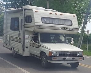 TOYOTA Hilux 1983-1988