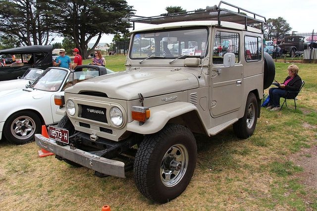 TOYOTA Land Cruiser 1955-1960