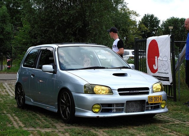 TOYOTA Starlet 1996-1999