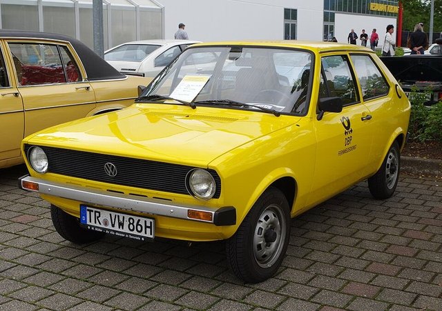 VOLKSWAGEN Polo 1975-1981