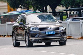 VOLKSWAGEN Touareg 2010-2018