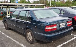 VOLVO 960