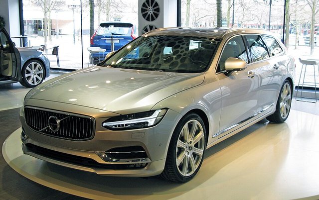 VOLVO V90 2016-heden